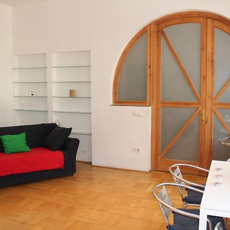 Kiona Apartment Budapest Esterno foto