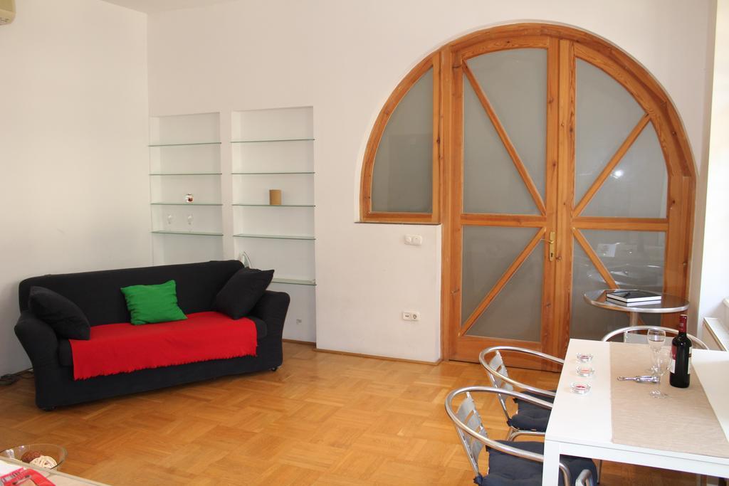 Kiona Apartment Budapest Esterno foto
